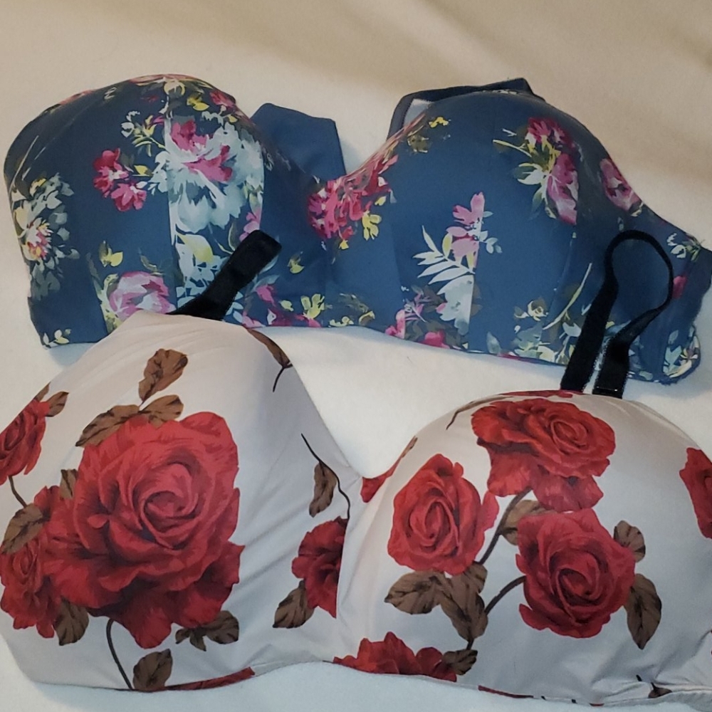 Torrid 40dd wire free bra set of 2